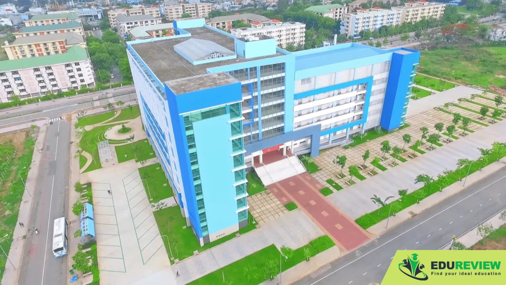 Đại học Bách khoa TP (4)