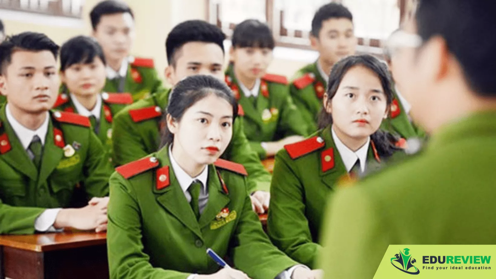 Đại học Cảnh sát Nhân dân (2)