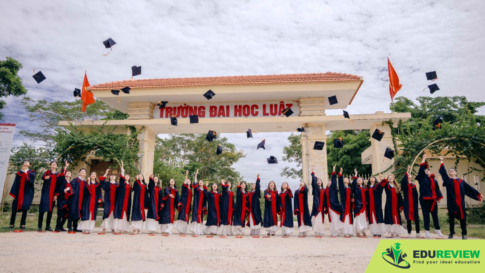 đại học luật huế