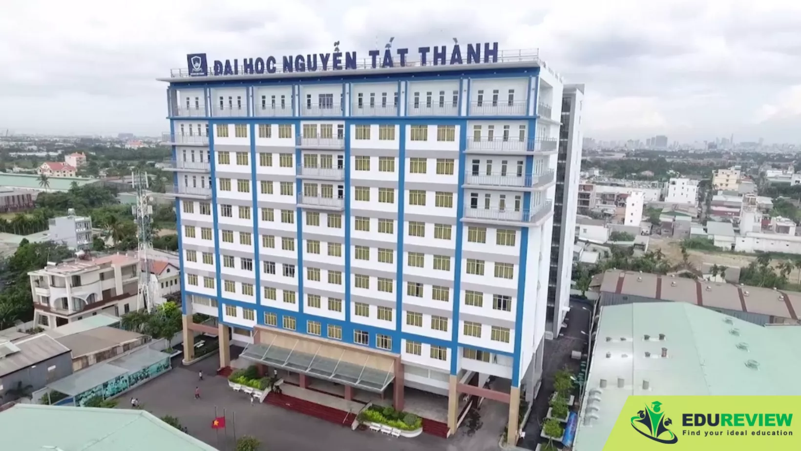 review đại học nguyễn tất thành