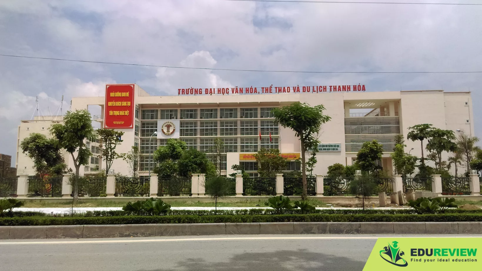 Tổng quan về Đại học Văn Hóa, Thể thao và Du lịch Thanh Hóa