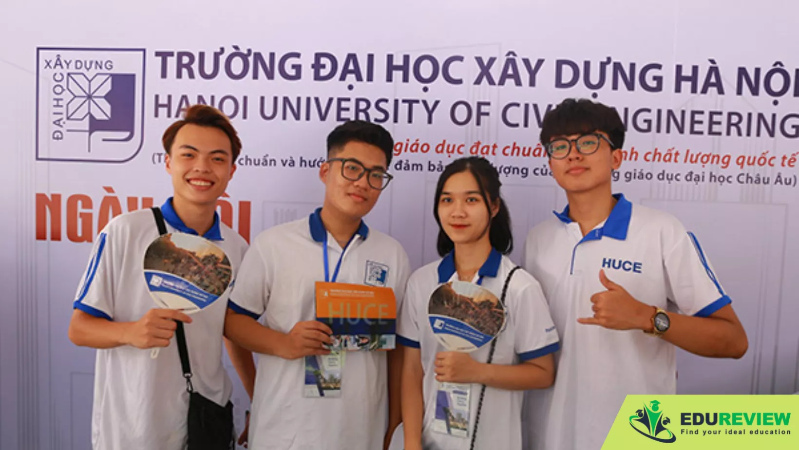 Hoạt động của sinh viên HUCE